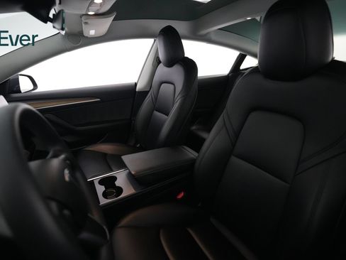 Used 2023 Tesla Model 3 Standard Range RWD image 4