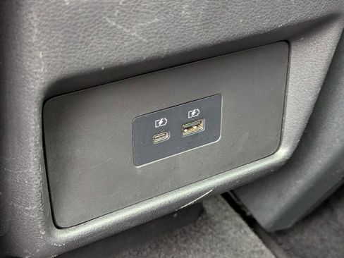 Used 2022 Nissan Rogue SV w/ SV Premium Package image 24