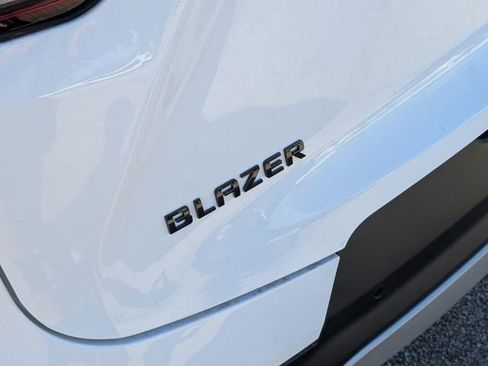 New 2026 Chevrolet Blazer LT w/ Midnight/Sport Edition FWD image 15