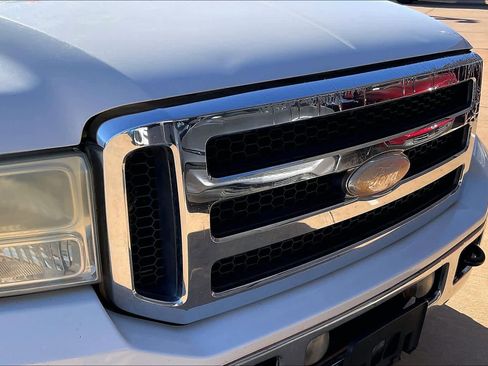 Used 2006 Ford F350 Lariat image 28