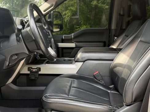 Used 2021 Ford F250 Lariat image 16