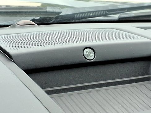 Used 2018 Ford F150 Lariat RWD image 24