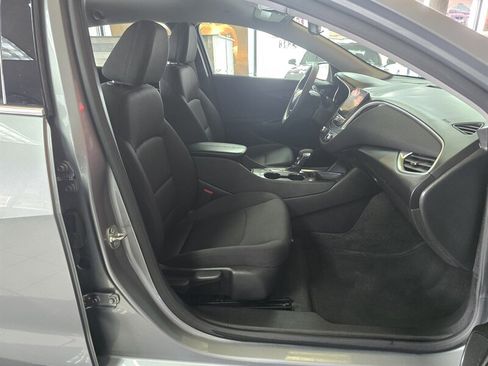 Used 2025 Chevrolet Malibu LT image 14