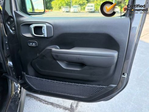 Used 2023 Jeep Wrangler Unlimited Sport AWD/4WD image 27
