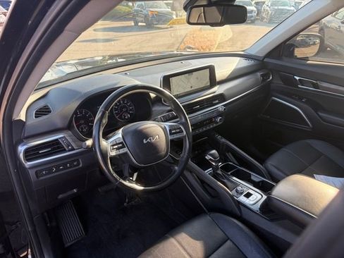 Certified 2022 Kia Telluride EX w/ EX Premium Package image 5