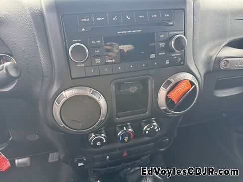 Used 2015 Jeep Grand Cherokee Laredo w/ Quick Order Package 23E image 33