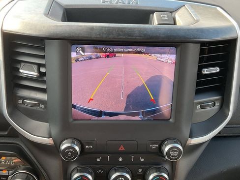 Used 2021 RAM 1500 Big Horn image 15