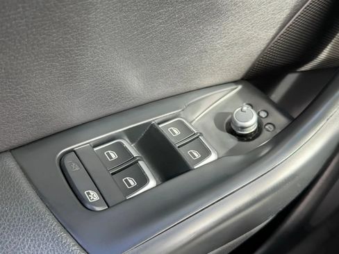 Used 2016 Audi Q3 2.0T Premium Plus FWD image 37