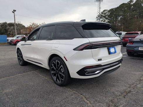 New 2026 Lincoln Nautilus Reserve AWD/4WD image 6