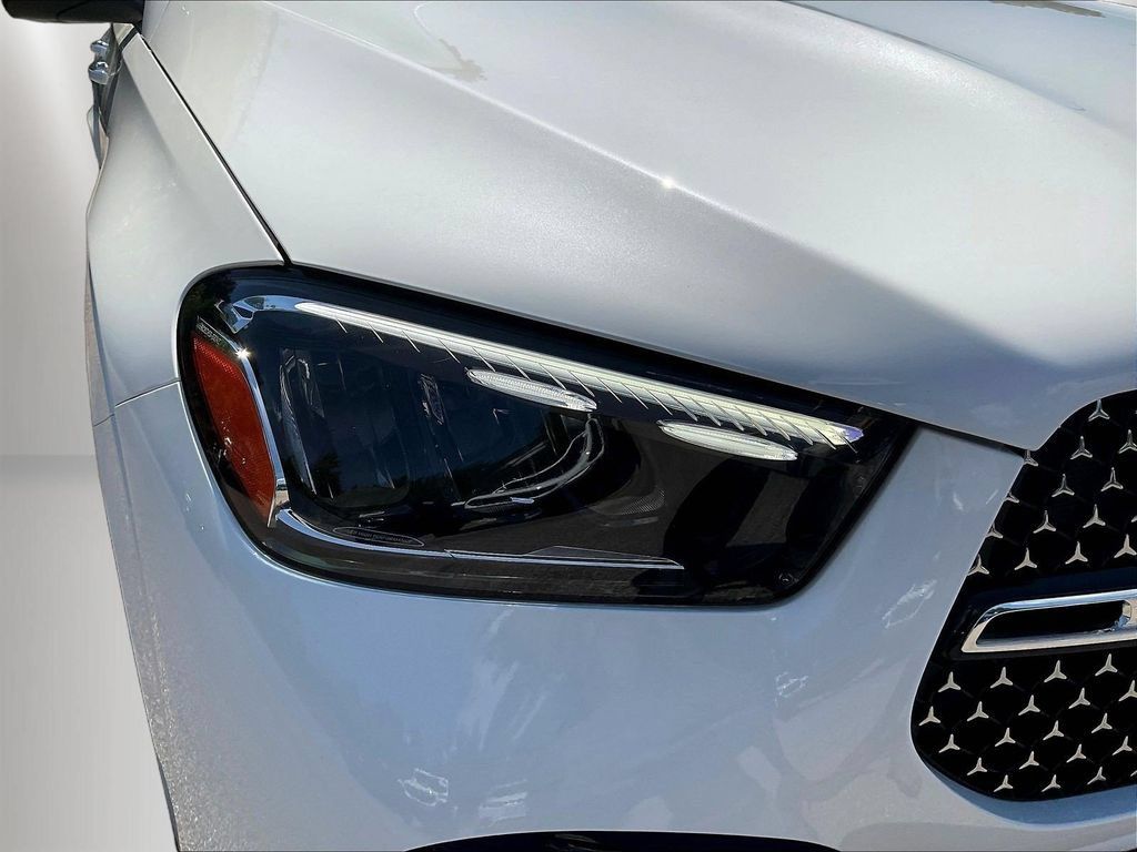 Certified 2025 Mercedes-Benz GLE 450 4MATIC w/ AMG Line Exterior image 34