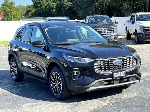 New 2025 Ford Escape SE image 7