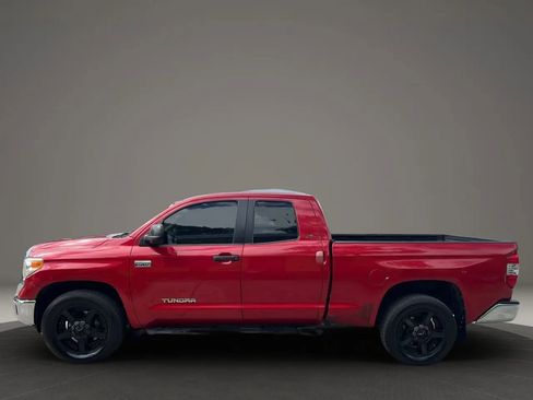 Used 2016 Toyota Tundra SR5 w/ SR5 Upgrade Package image 4