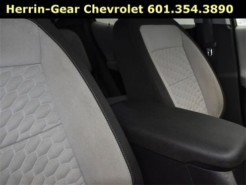 Used 2019 Chevrolet Equinox LT image 26