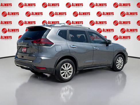Used 2020 Nissan Rogue SV FWD image 5