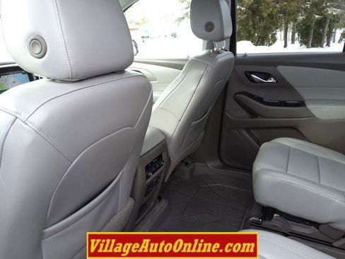 Used 2019 Chevrolet Traverse LT w/ LT Premium Package image 25