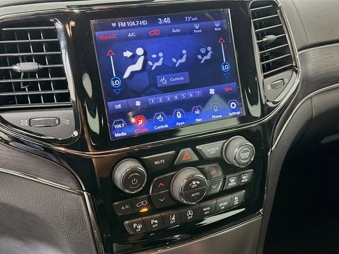 Used 2020 Jeep Grand Cherokee High Altitude image 24