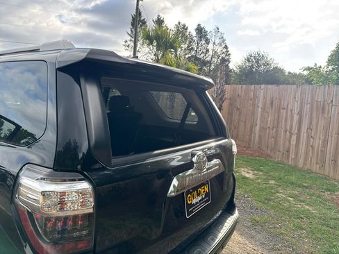 Used 2016 Toyota 4Runner Limited AWD/4WD image 10