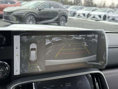 New 2026 Lexus LX 700h Luxury image 11