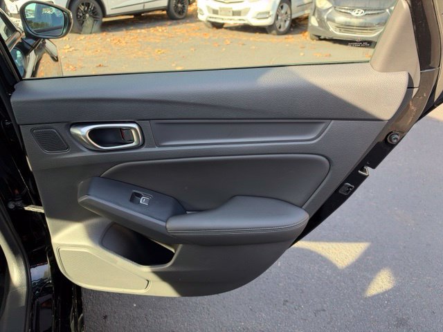 Used 2025 Acura Integra FWD image 12