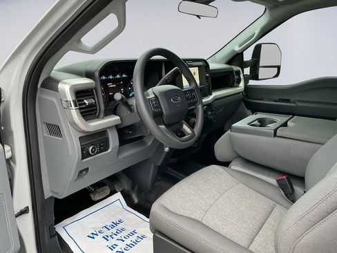 Used 2025 Ford F250 XL w/ XL Chrome Package AWD/4WD image 9