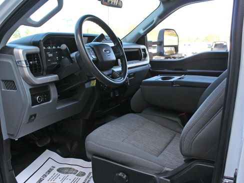 Used 2024 Ford F350 XL w/ XL Chrome Package image 21