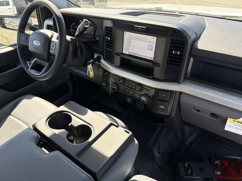 New 2025 Ford F550 4x4 Crew Cab Super Duty image 42