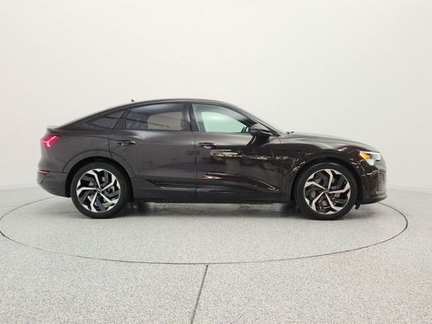 Used 2024 Audi Q8 e-tron Premium Plus w/ Premium Plus Package AWD/4WD image 4