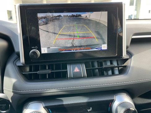 Used 2024 Toyota RAV4 XLE image 17