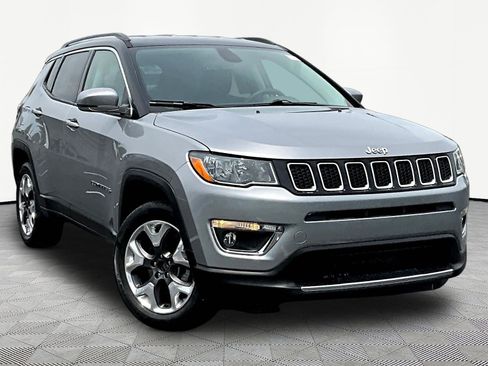 Used 2019 Jeep Compass Limited AWD/4WD image 3