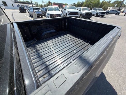 Used 2026 GMC Sierra 1500 SLT AWD/4WD image 17