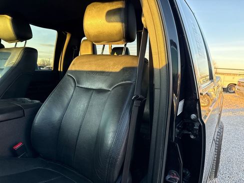 Used 2013 Ford F350 Platinum w/ FX4 Off Road Pkg image 31