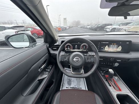 New 2025 Nissan Kicks SR image 14