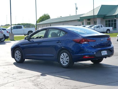 Used 2020 Hyundai Elantra SE FWD image 5