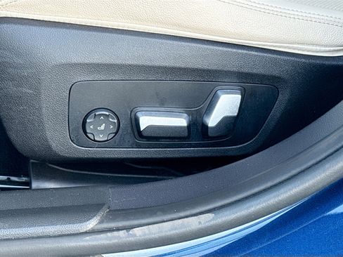 Used 2023 BMW 330i xDrive Sedan w/ Premium Package AWD/4WD image 24