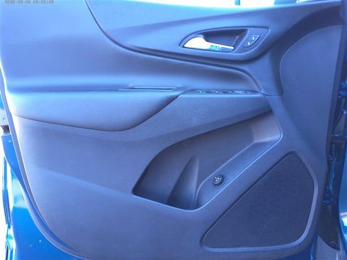 Used 2021 Chevrolet Equinox LT AWD/4WD image 18