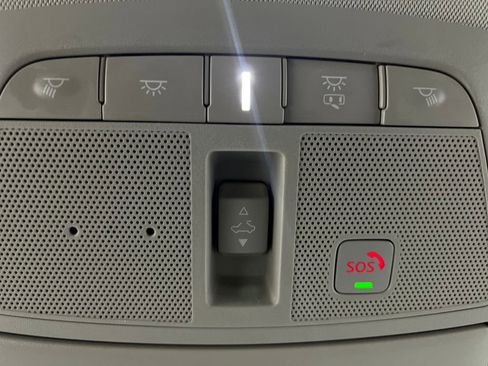 Used 2024 Nissan Armada Platinum w/ Captain's Chairs Package image 83