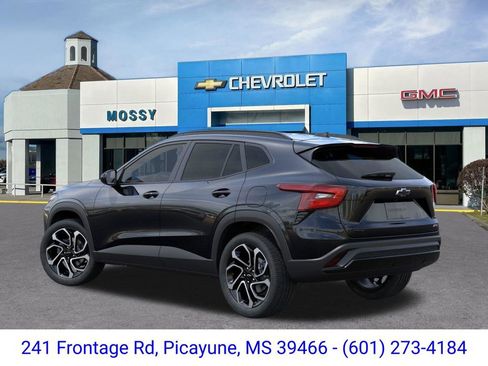 New 2026 Chevrolet Trax RS image 3