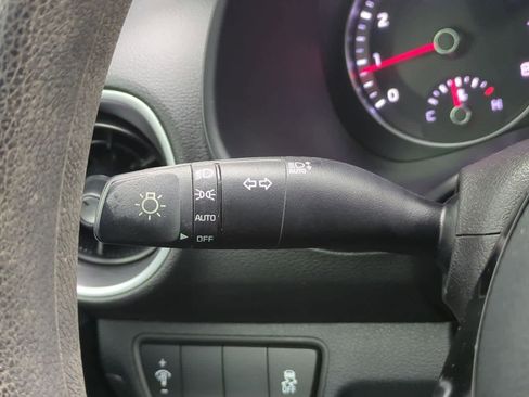 Used 2022 Kia Forte LXS image 24