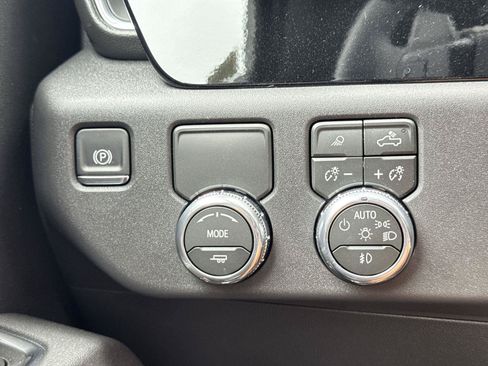 New 2026 GMC Sierra 1500 SLT w/ SLT Premium Plus Package RWD image 16