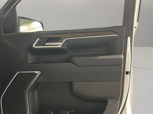 Used 2023 Chevrolet Silverado 1500 RST w/ Z71 Off-Road Package image 27