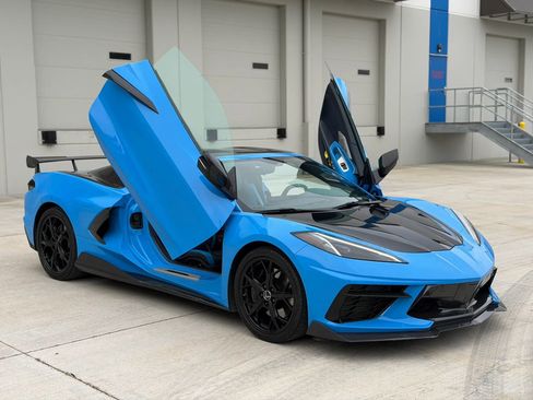 Used 2021 Chevrolet Corvette Stingray Premium Cpe w/ Z51 Performance Package RWD image 10