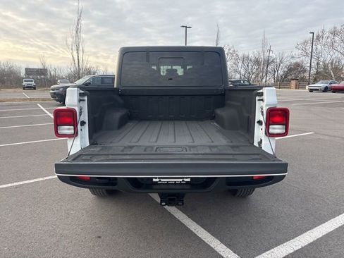 Used 2022 Jeep Gladiator Sport image 45