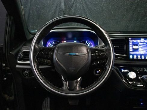 Used 2019 Chrysler Pacifica Limited w/ Advanced Safetytec Group image 22