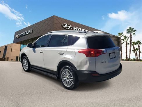 Used 2015 Toyota RAV4 Limited image 2