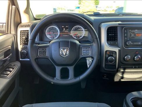 Used 2014 RAM 1500 Classic SLT image 5