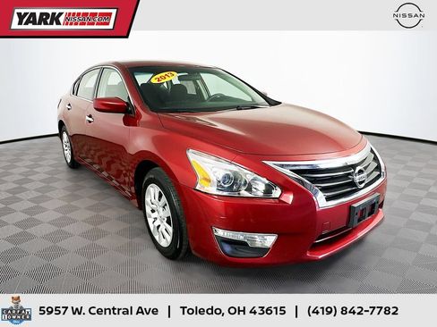 Used 2013 Nissan Altima 2.5 S FWD image 1