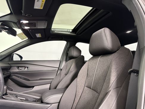 Used 2024 Honda Accord Sport image 16
