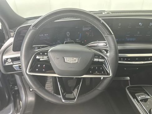 Used 2023 Cadillac Lyriq AWD image 14