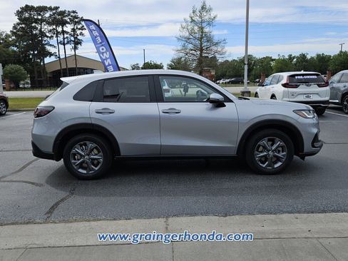 New 2026 Honda HR-V LX image 6