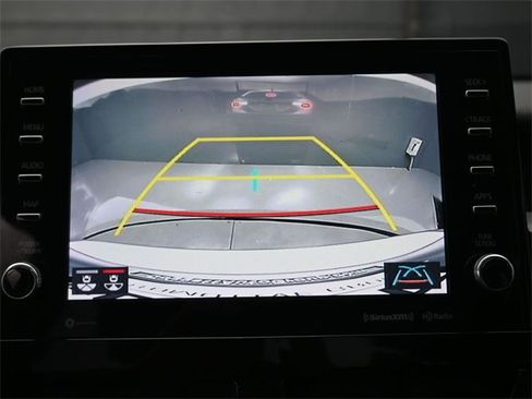 Used 2021 Toyota Camry XSE image 9